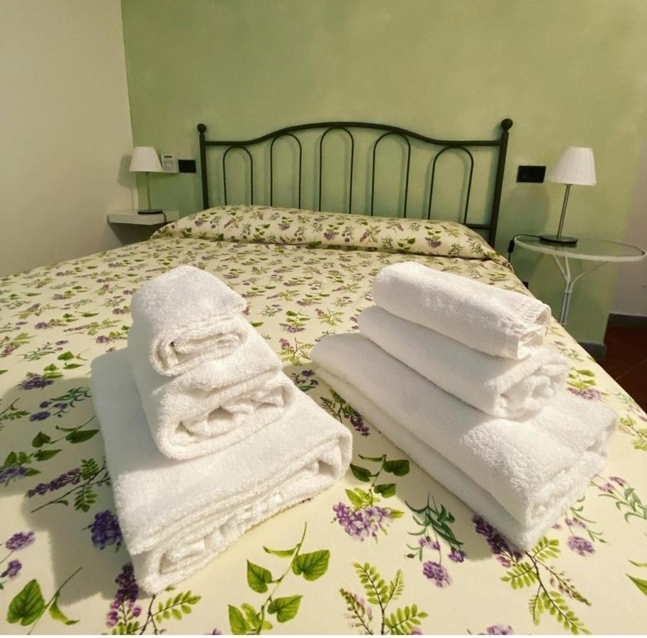 Agriturismo Calendiluna Luni Екстер'єр фото